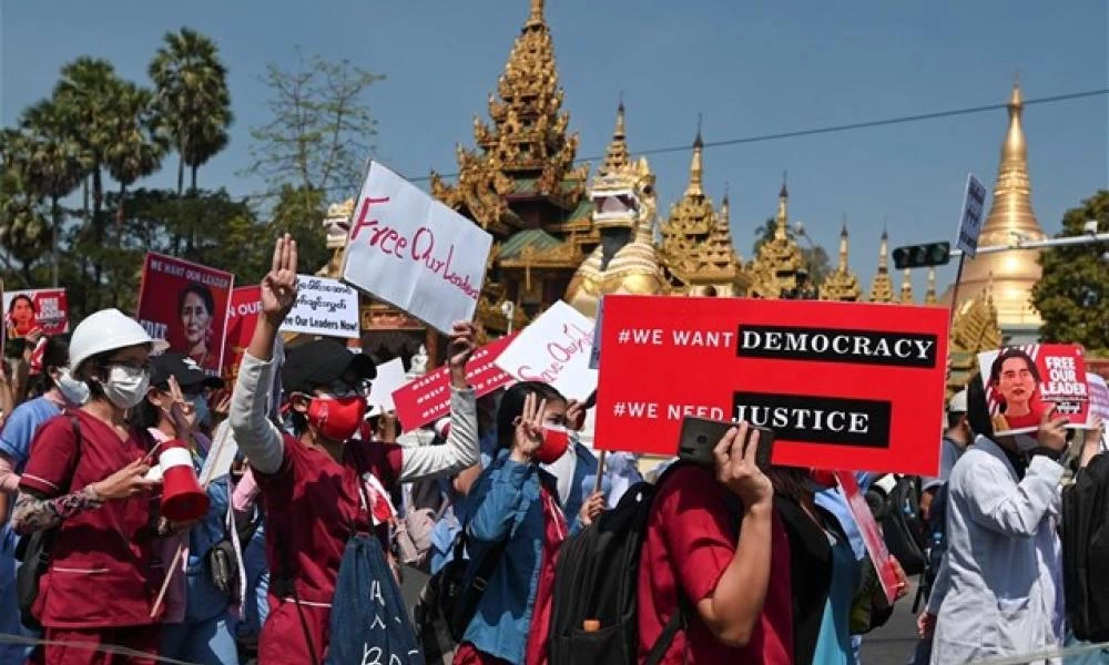 Μιανμάρ: Πάνω από 300 ανθρώπους έχει σκοτώσει η χούντα